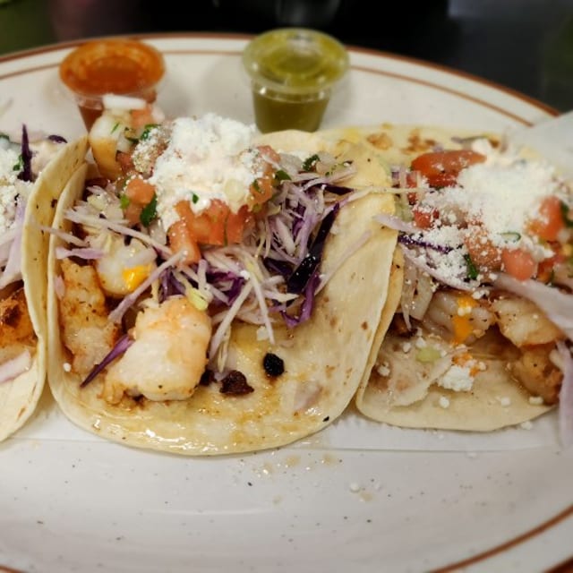 Baja Shrimp Tacos (3).